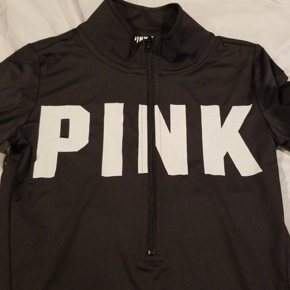 VS PINK Ultimate Top Size XS - Picture 2 of 5